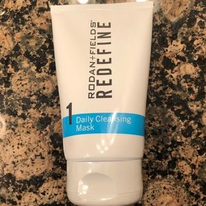 Rodan and fields redefine mask new and sealed